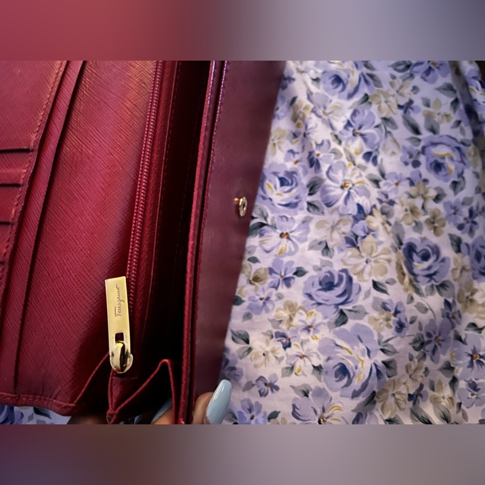 Salvatore Ferragamo Burgundy Wallet with Gold Accent - Picture 5 of 9